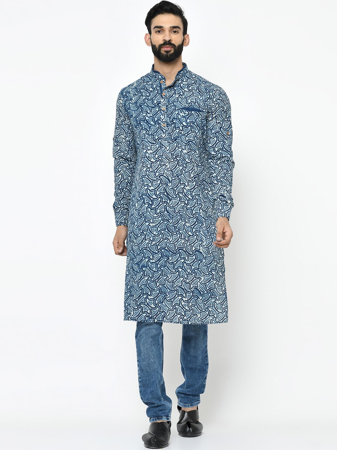 

Vartah Men Blue Handloom Kurta