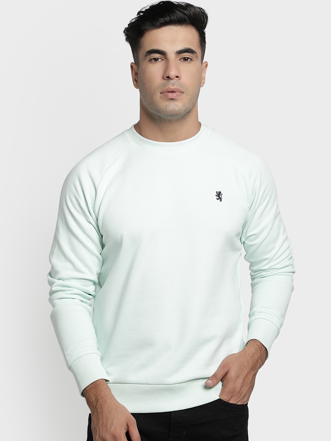

Red Tape Men Green Solid Sweatshirt