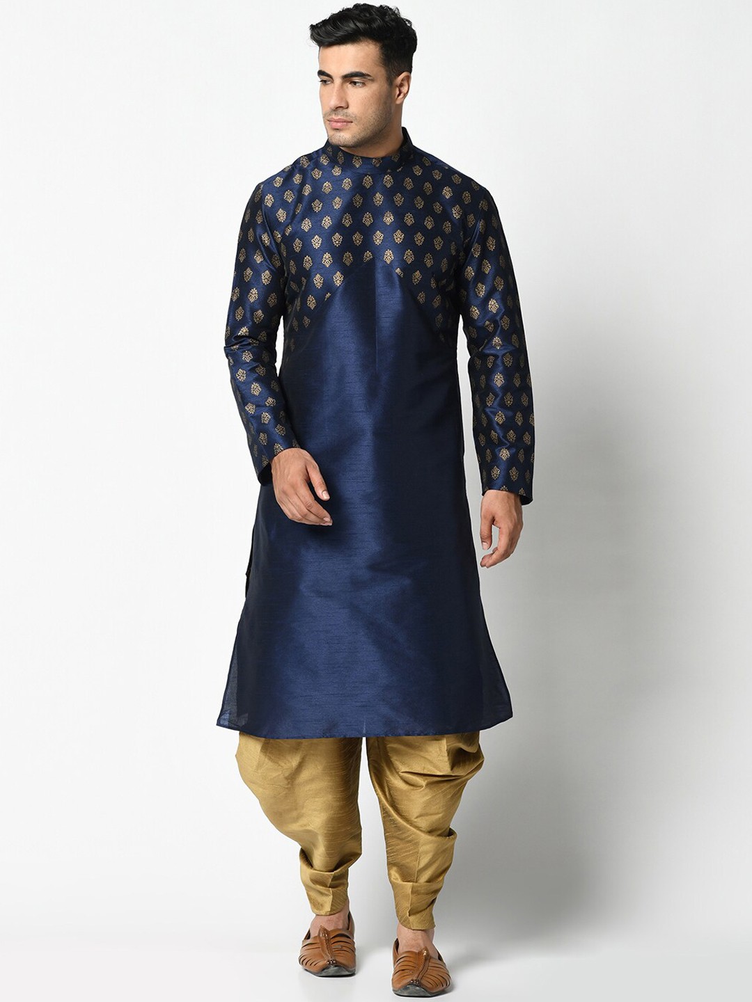 

DEYANN Men Navy Blue & Gold-Toned Printed Kurta with Patiala