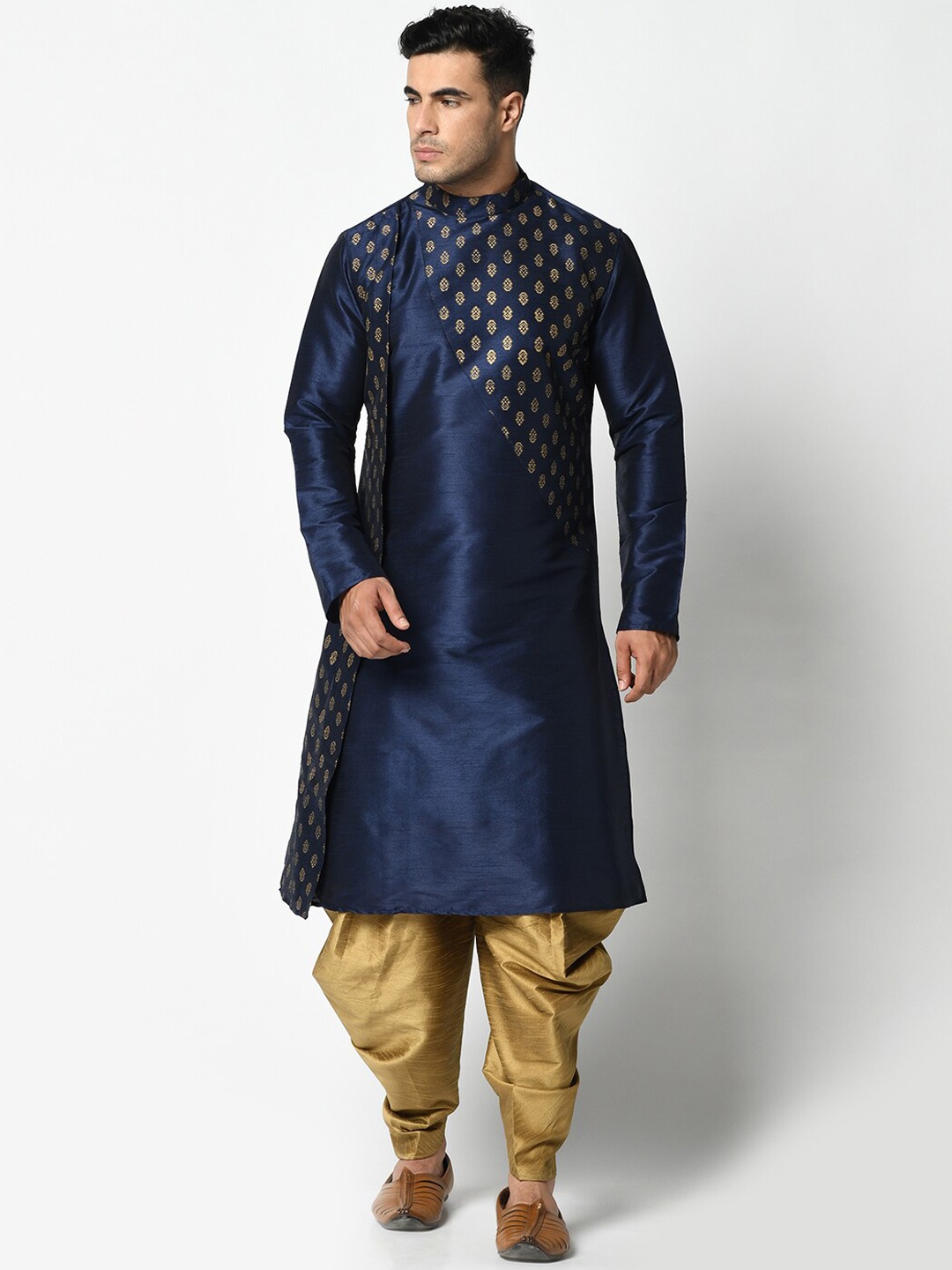 

DEYANN Men Navy Blue & Gold-Toned Self Design Kurta with Dhoti Pants