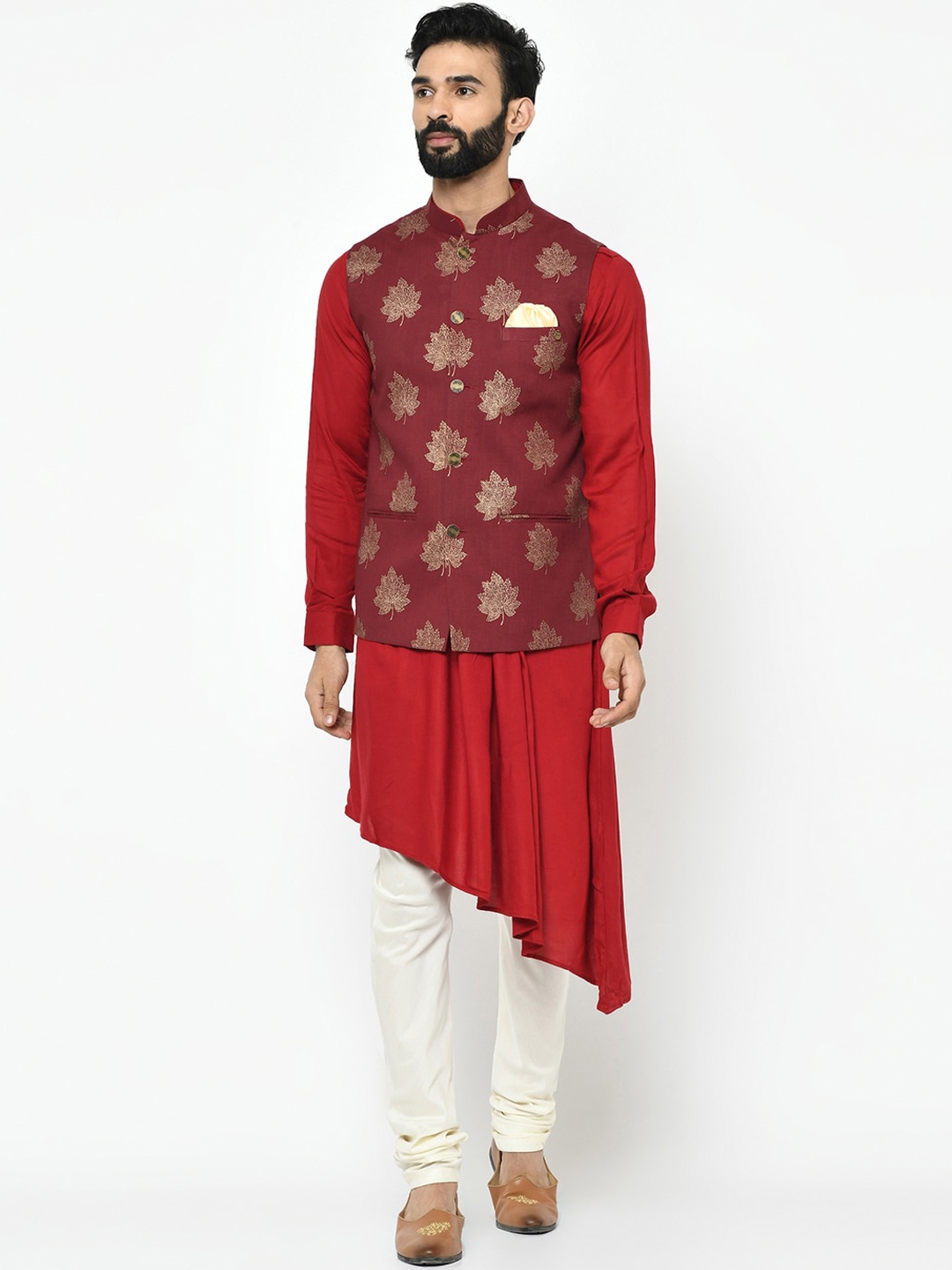 

KISAH Men Red & Gold-Toned Solid Kurta with Churidar