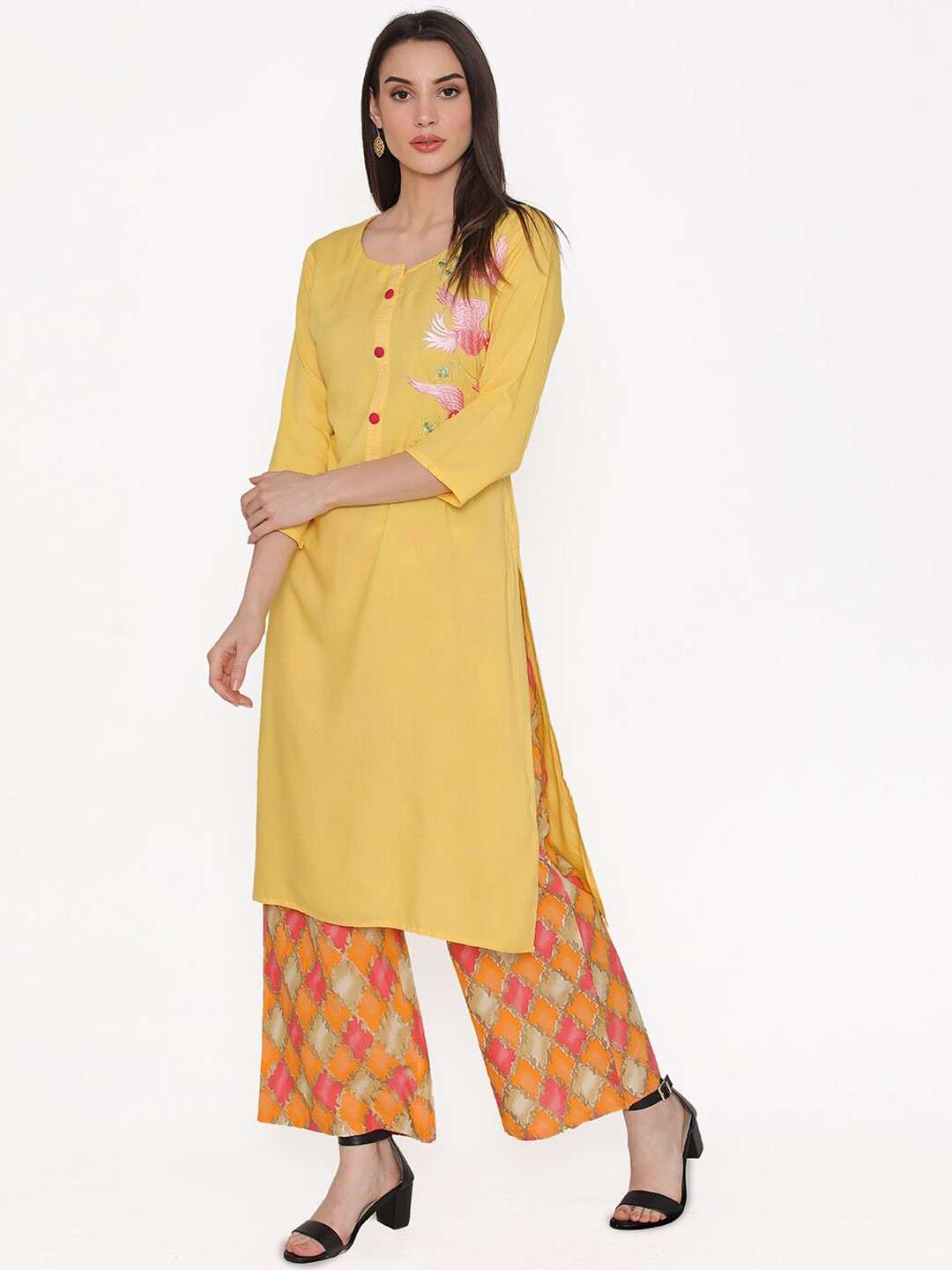 

Kifahari Women Yellow & Beige Solid Kurta with Palazzos