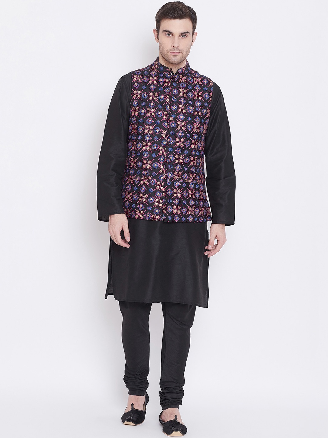 

Tulsattva Men Black Solid Kurta with Pyjamas & Nehru Jacket