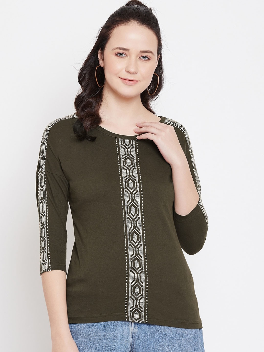 

Hypernation Women Green Printed Boat Neck T-shirt