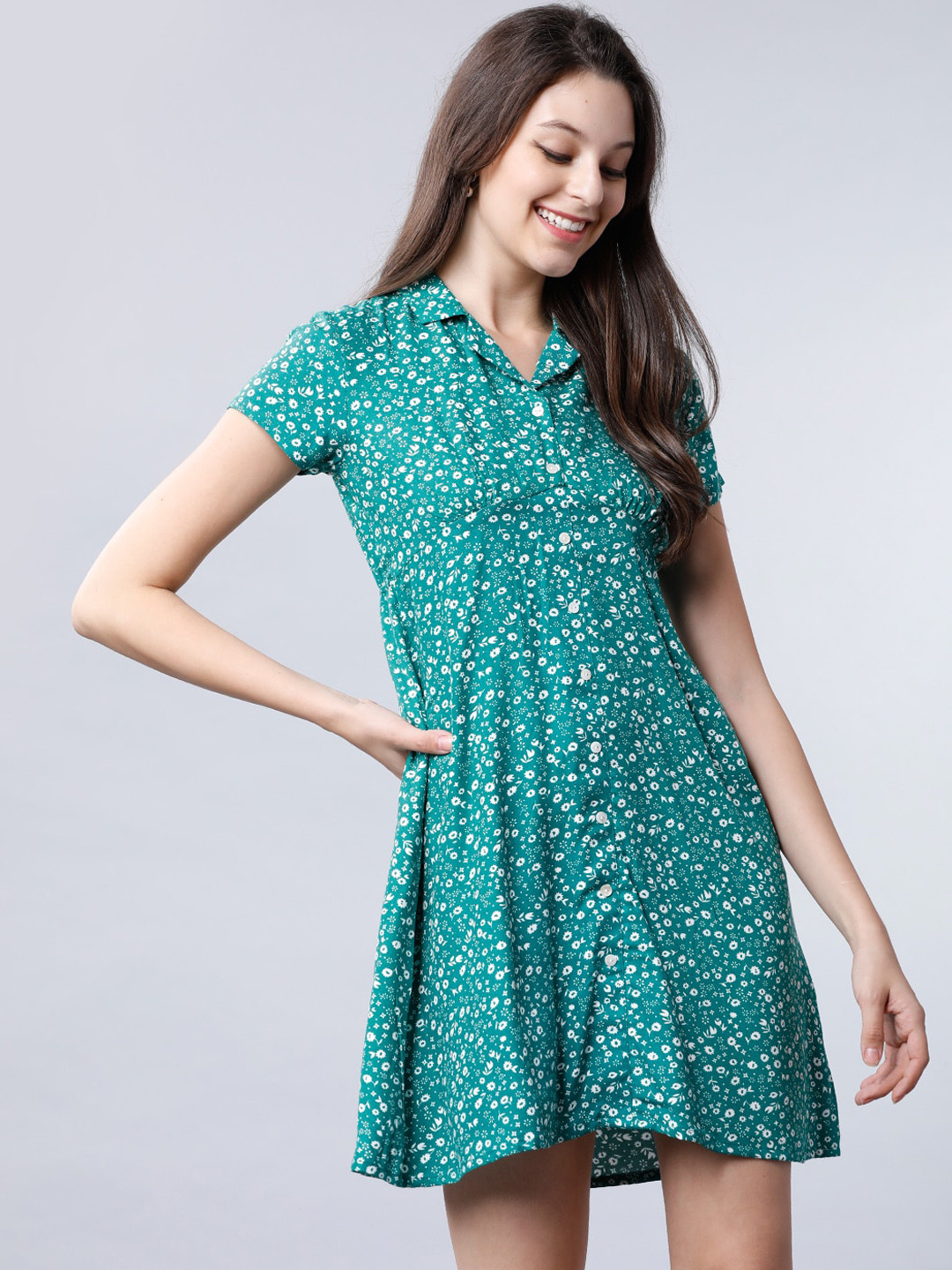 

Tokyo Talkies Women Green & White Floral Printed Shirt Dress