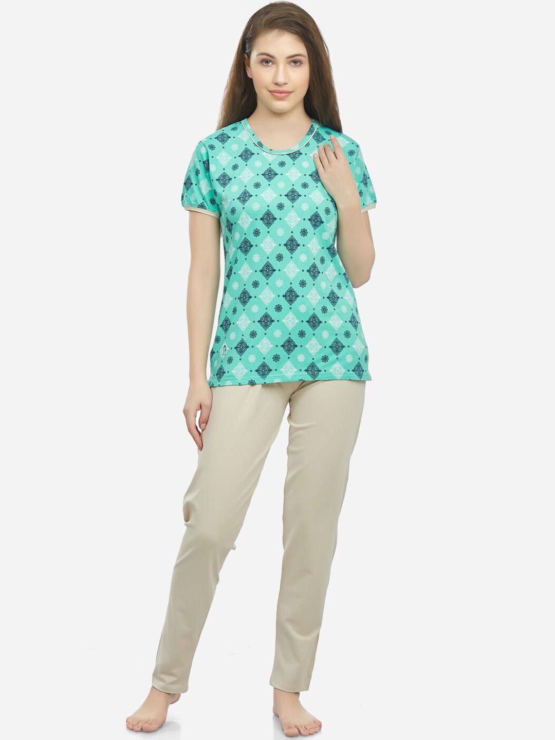 

Lenissa Women Sea Green & Beige Printed Night Suits