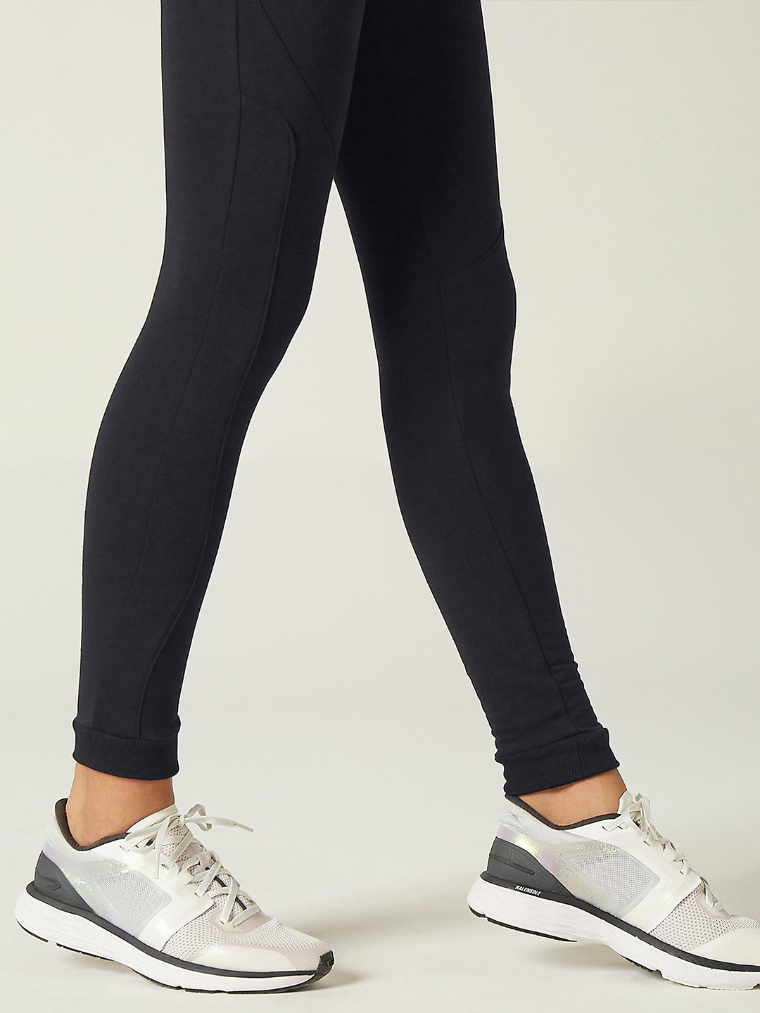 

NYAMBA By Decathlon Women Black Fleece Lined Slim Fit Trackpants
