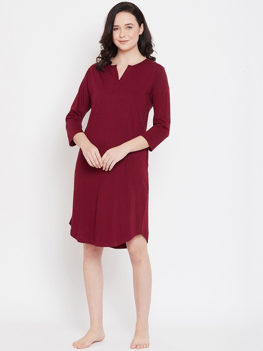 Hypernation Women Maroon Solid Nightdress