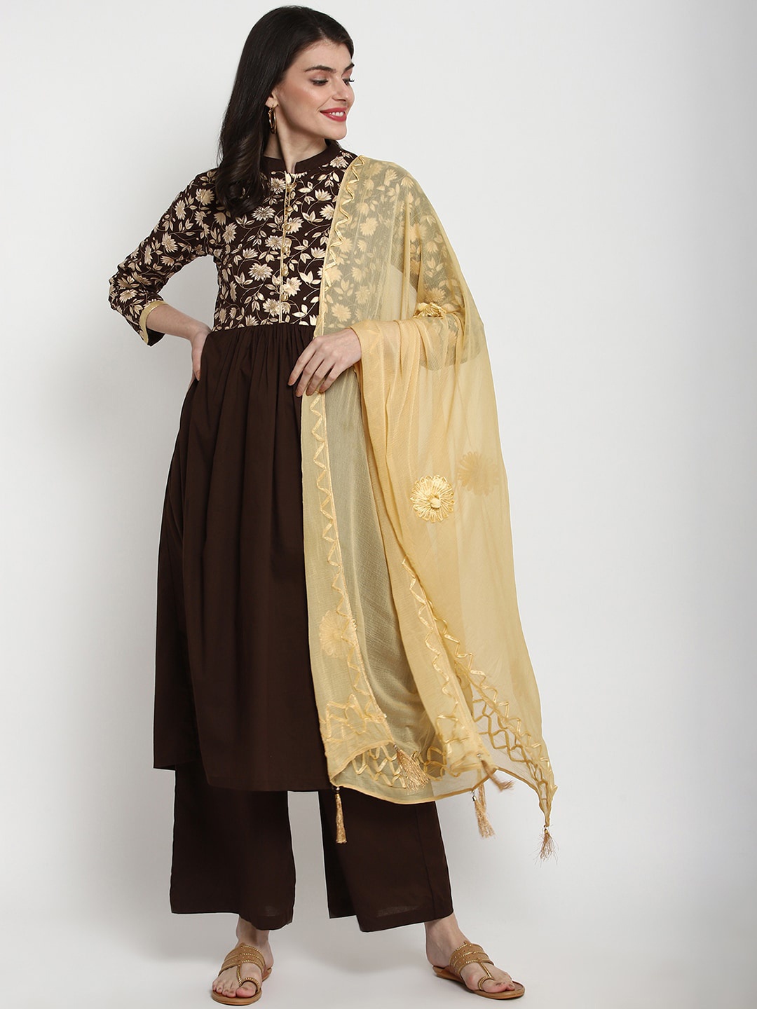 

Tulsattva Women Coffee Brown & Cream-Coloured Floral Print Kurta with Palazzos & Dupatta