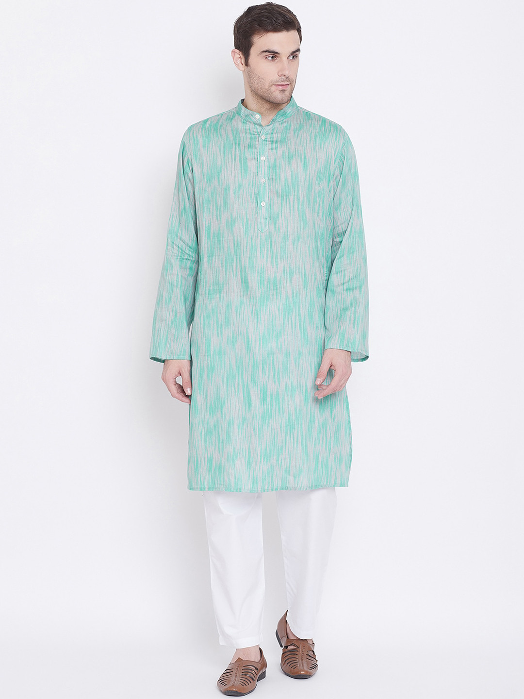 

Tulsattva Men Sea Green & White Solid Kurta with Pyjamas