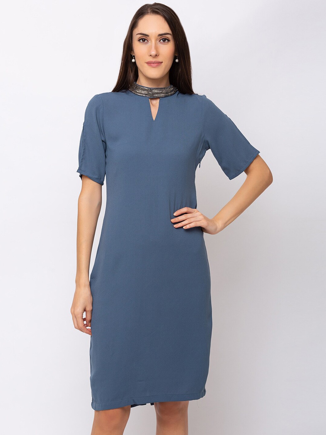 

SHECZZAR Women Blue Solid Sheath Dress