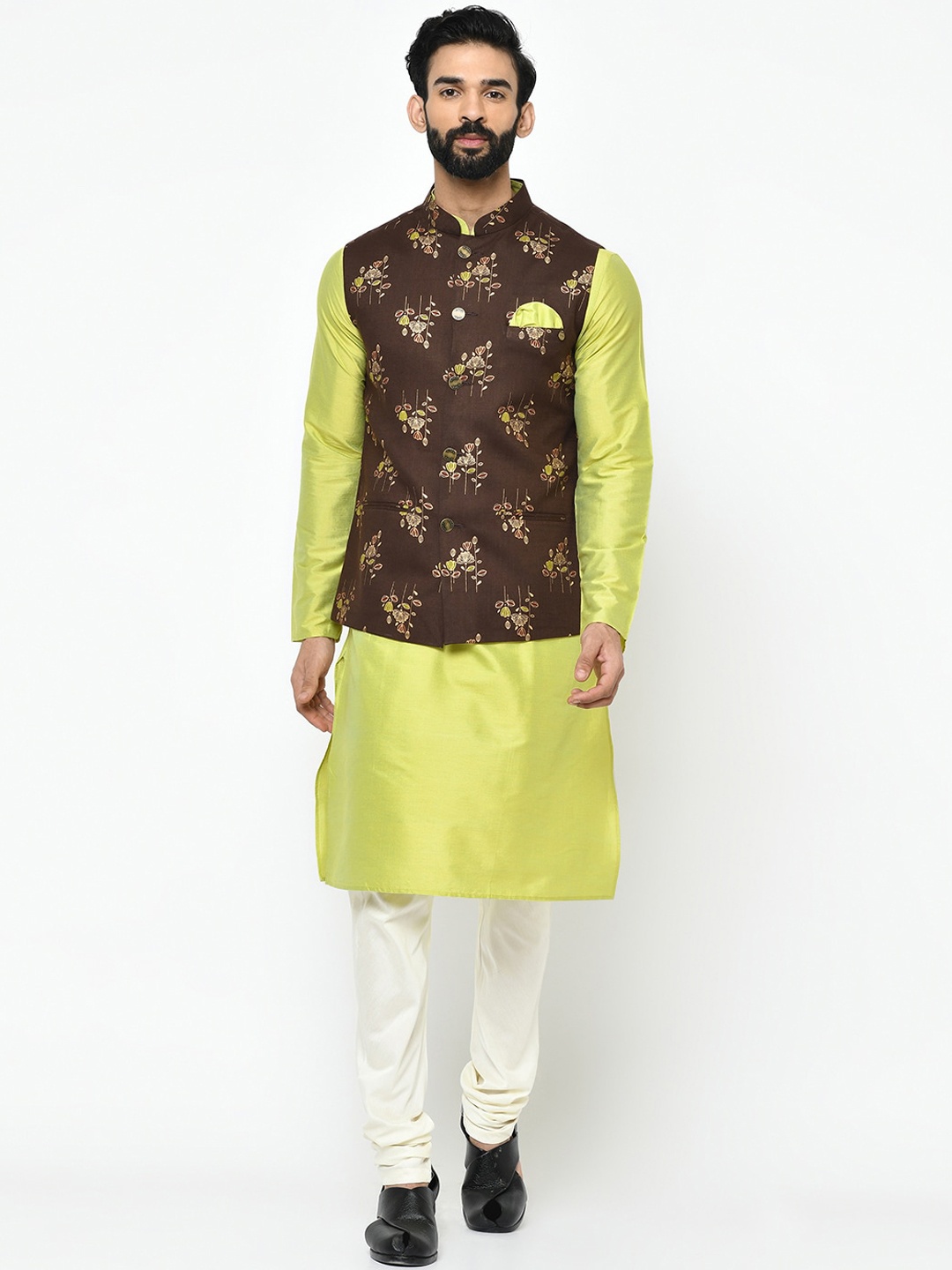 

KISAH Men Brown & Gold-Toned Solid Kurta with Churidar