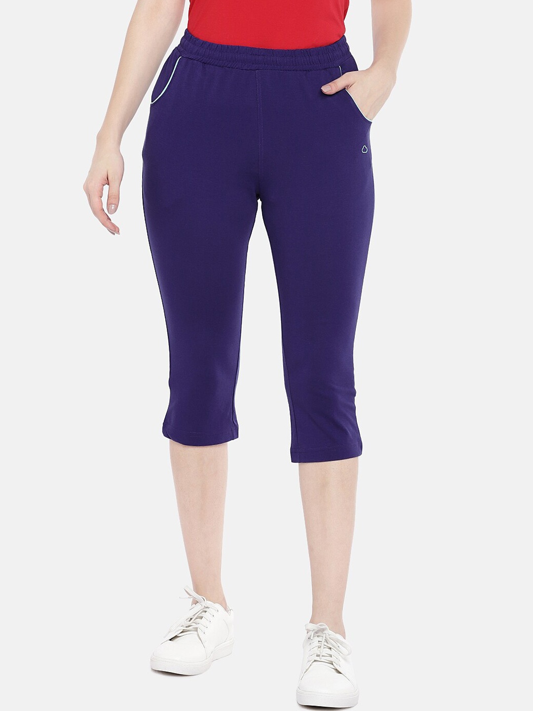 

Sweet Dreams Women Blue Solid Tight Fit Capris