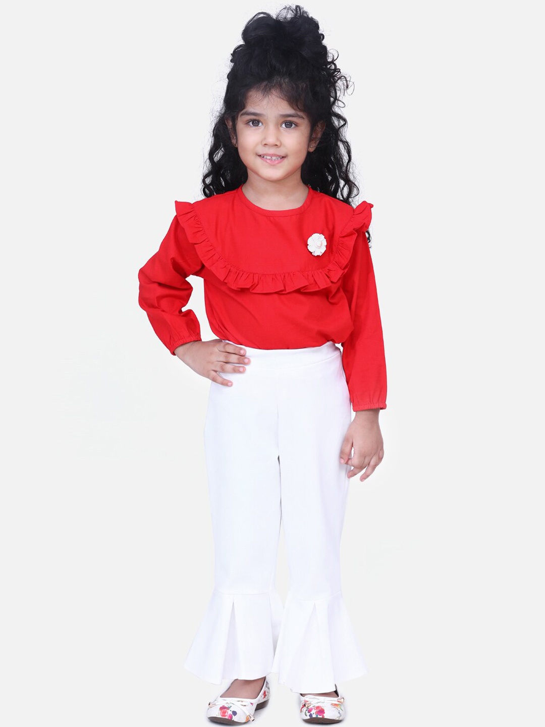 

AWW HUNNIE Girls Red & White Solid Top with Trousers