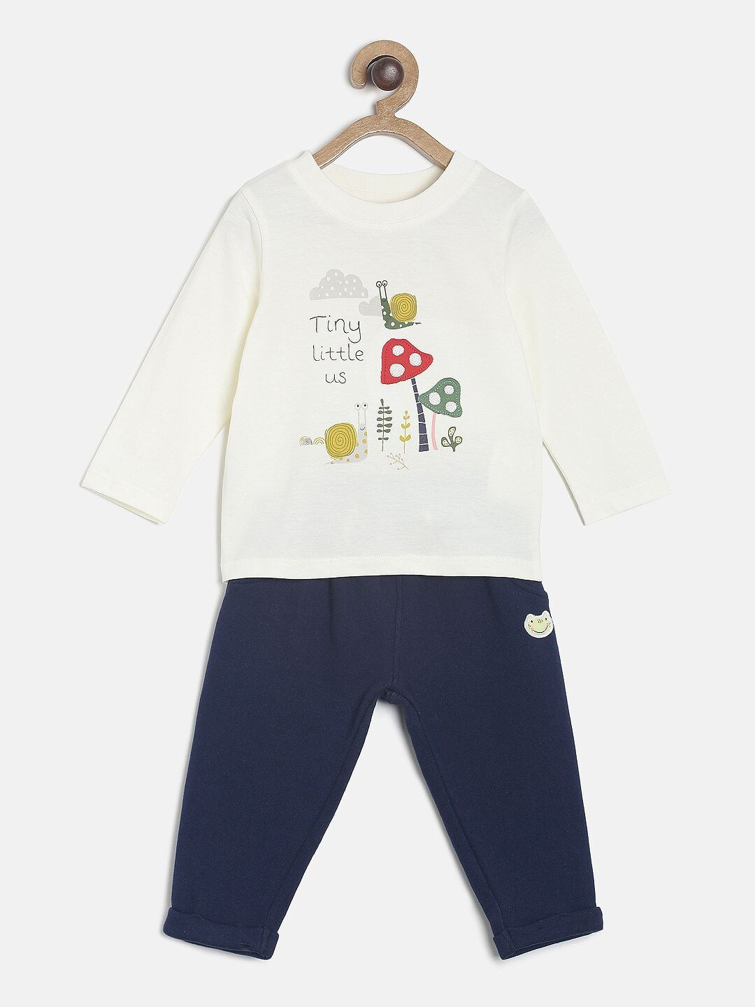 

MINI KLUB Boys Off-White & Navy Blue Printed Co-Ords Set