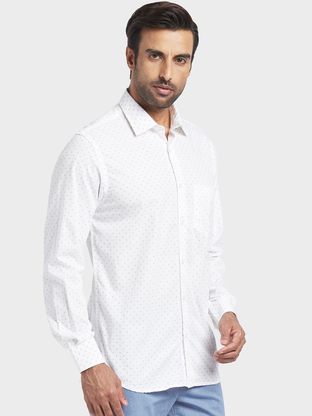 

ColorPlus Men White Regular Fit Printed Casual Shirt