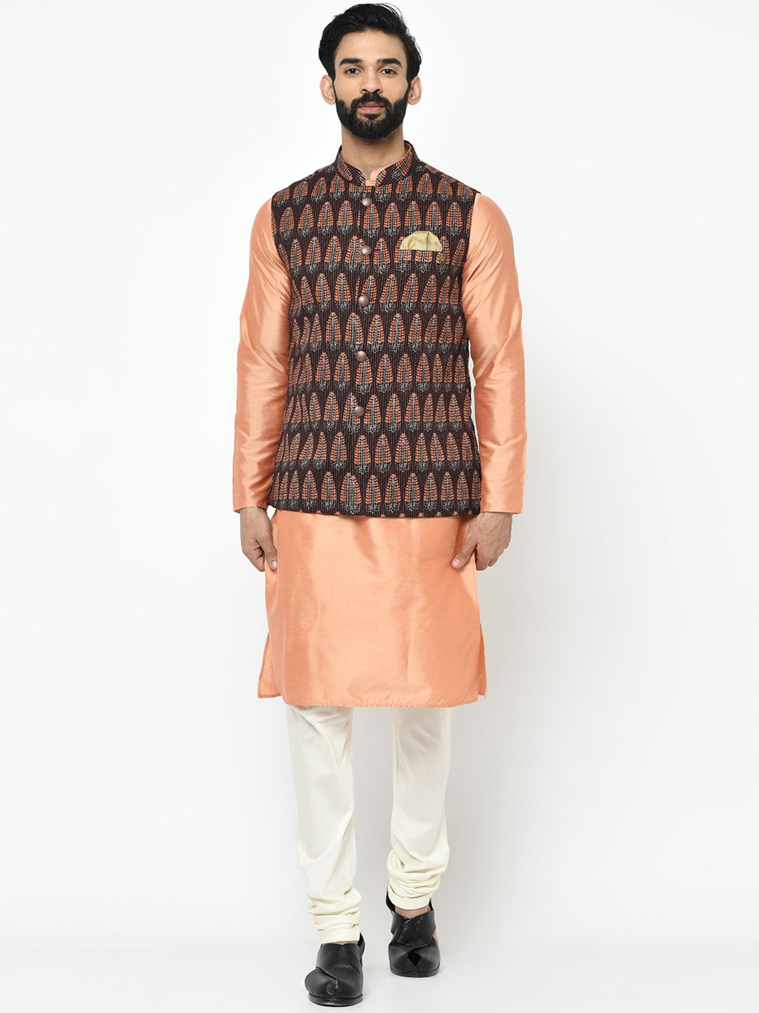 

KISAH Men Peach-Coloured & Off-White Solid Kurta with Pyjamas