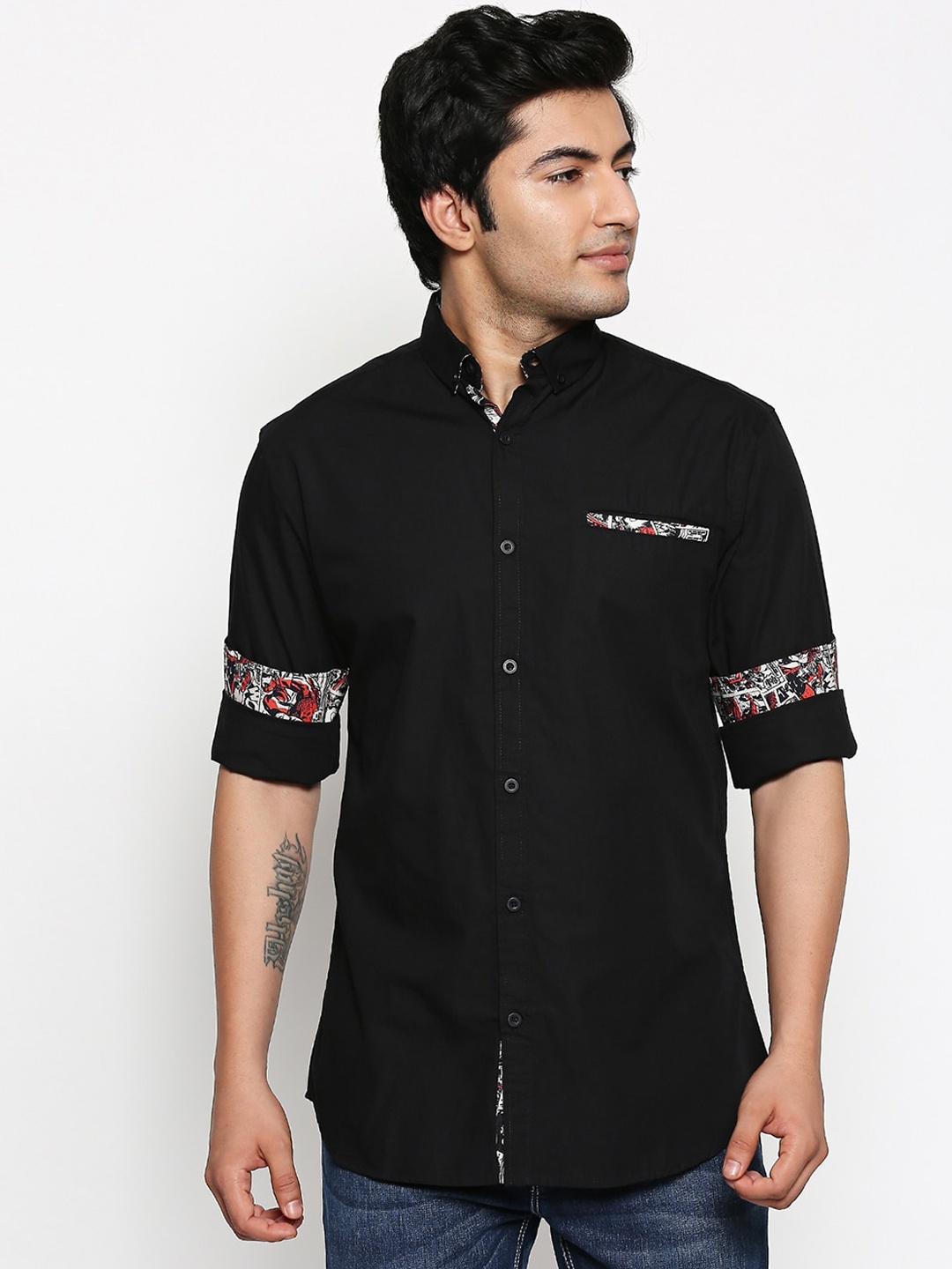 

The Souled Store Men Black Regular Fit Solid Bio-Washed Casual Shirt