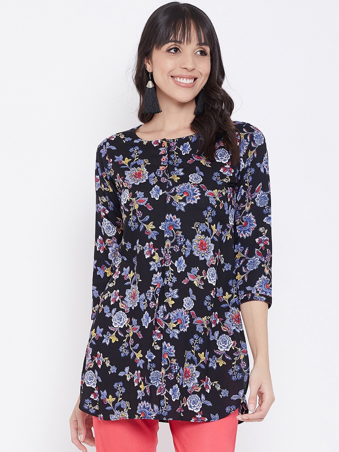Tissu Black & Blue Floral Printed Kurti