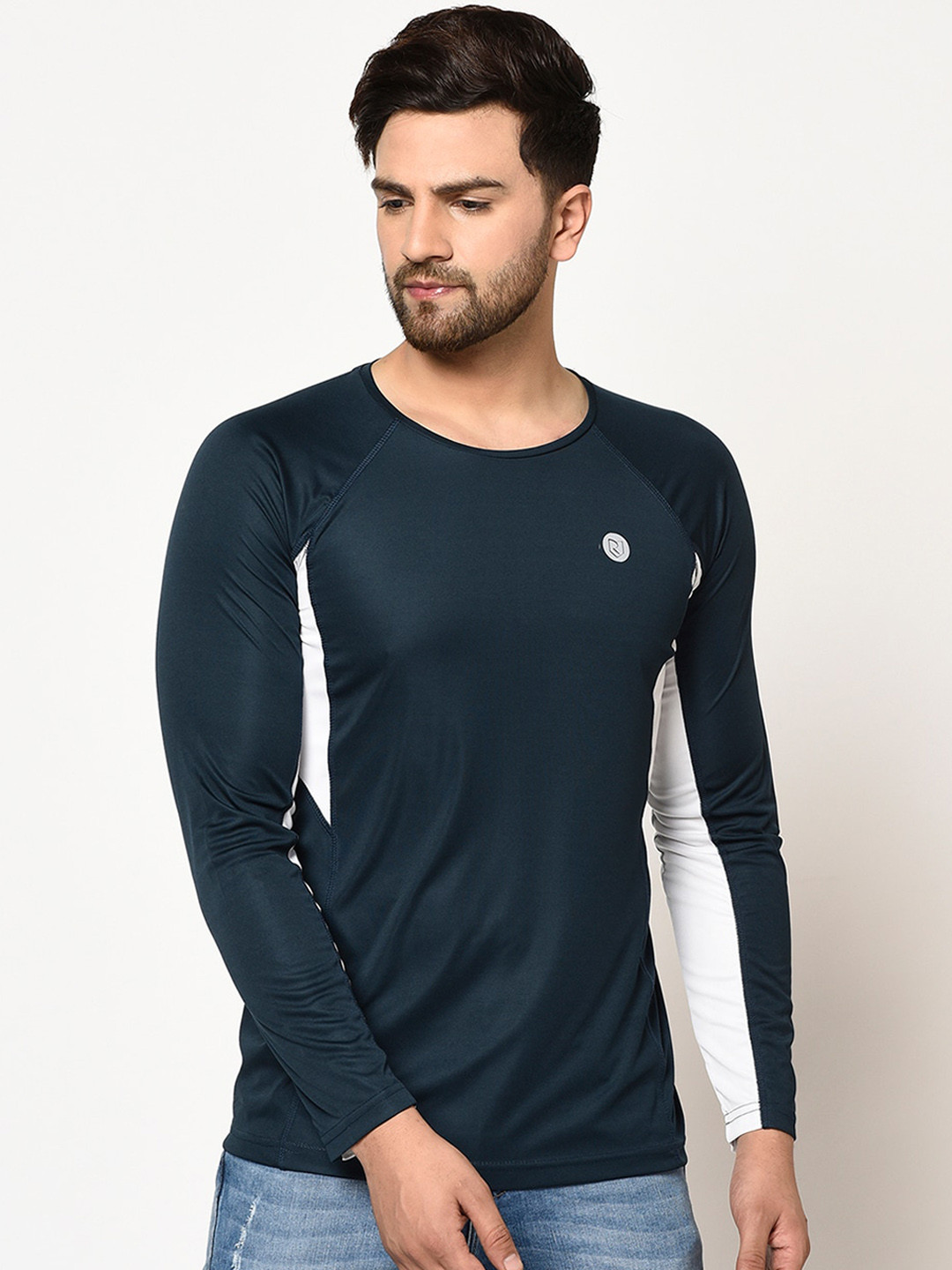 

Rigo Men Navy Blue Solid Round Neck T-shirt