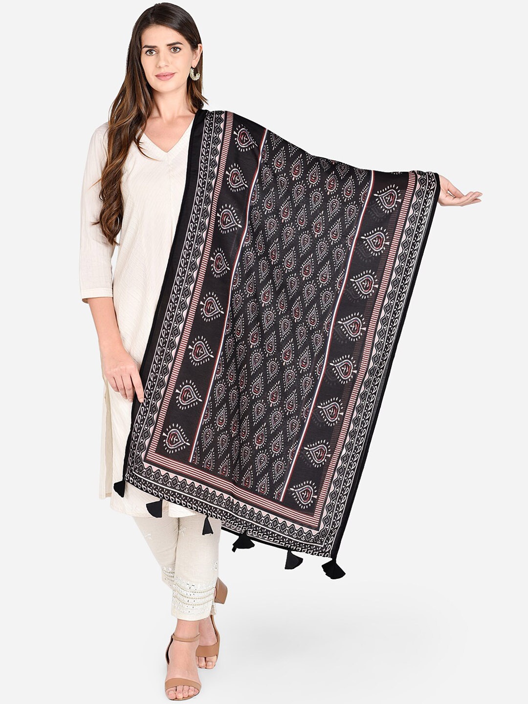

Dupatta Bazaar Black Kalamkari Printed Dupatta