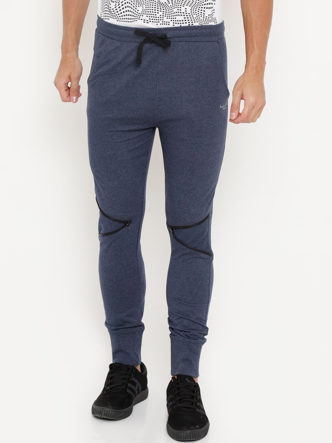 Masculino Latino Men Blue Solid Slim-Fit Joggers