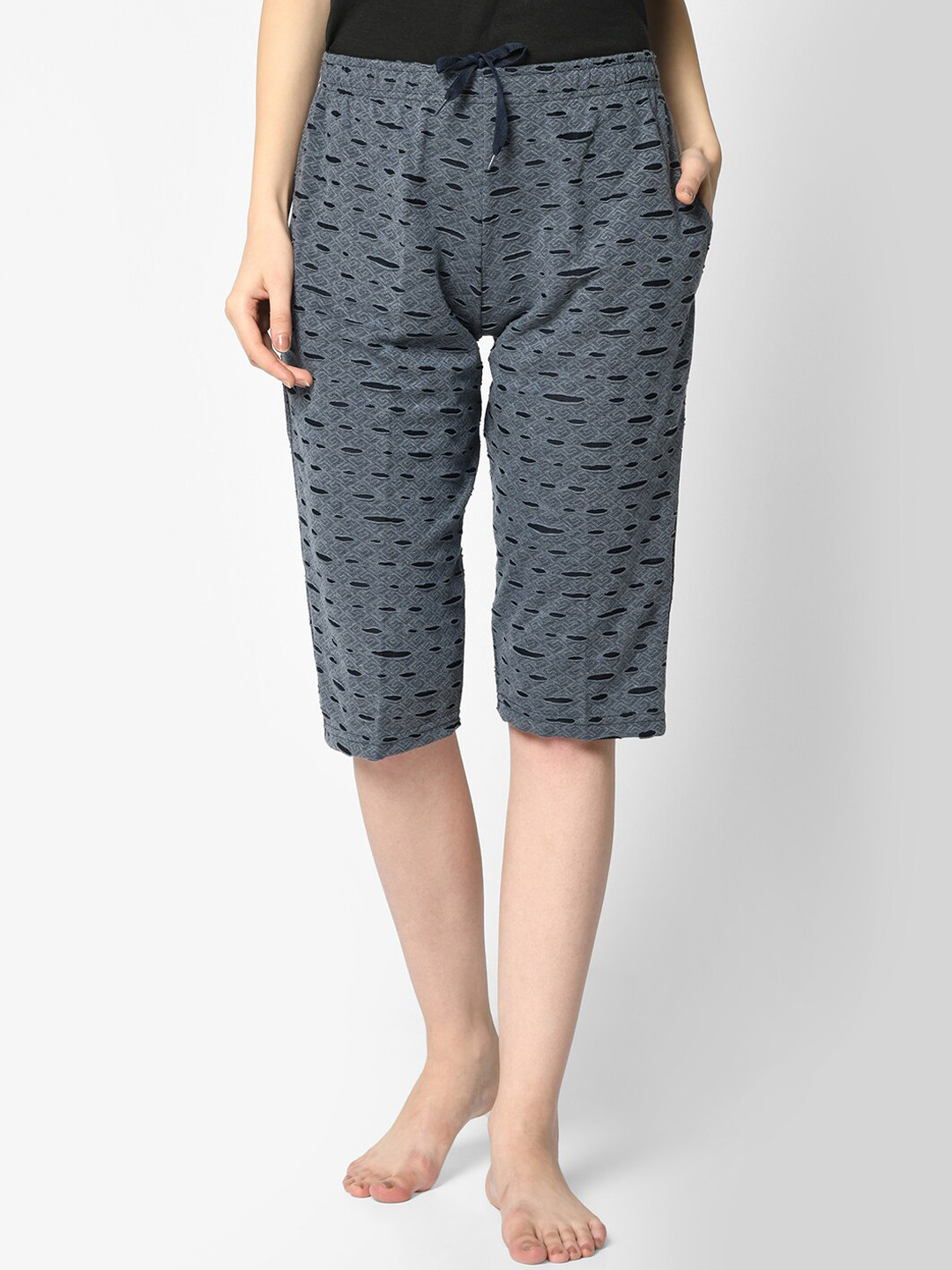 

VIMAL JONNEY Women Blue Self Design Lounge Shorts