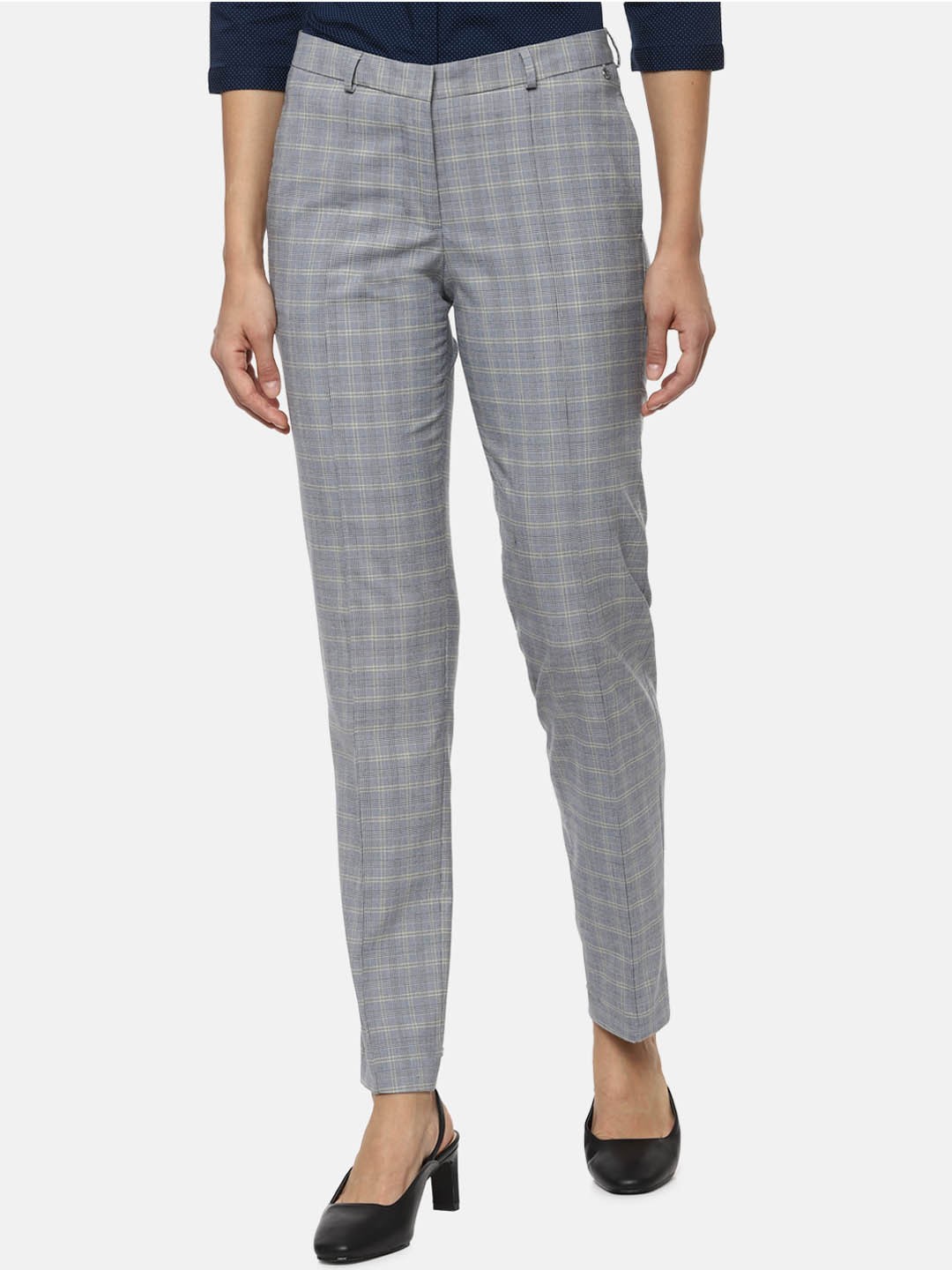 

Van Heusen Woman Grey Checked Regular Trousers