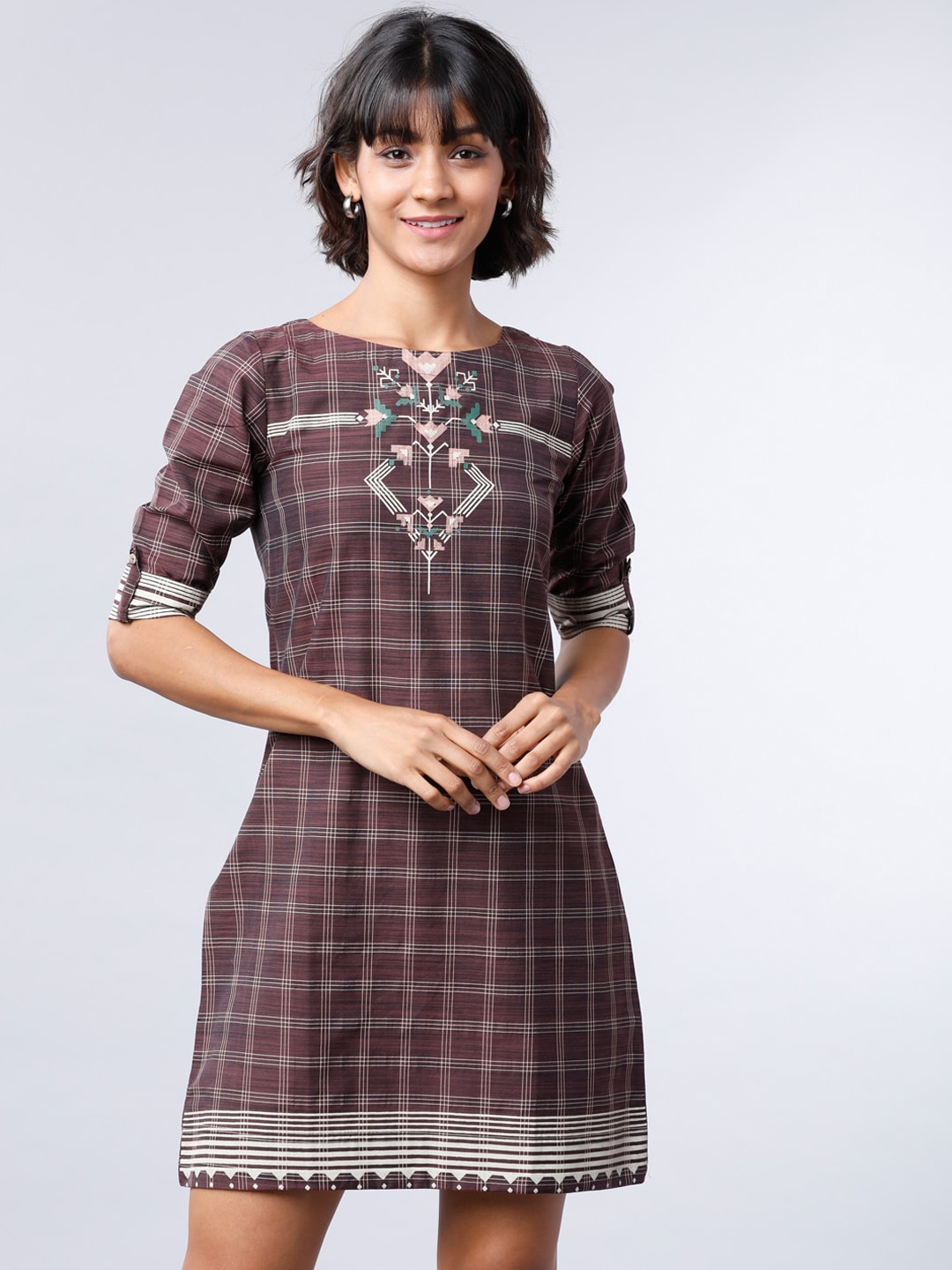 Vishudh Women Burgundy Checked A-Line Dress