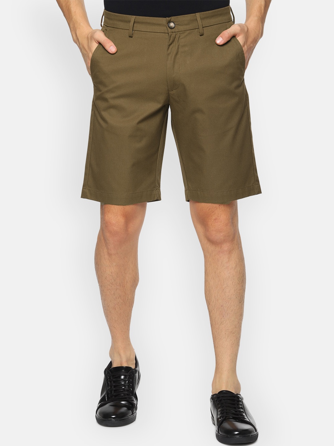 

V Dot Men Olive Green Solid Regular Fit Regular Shorts