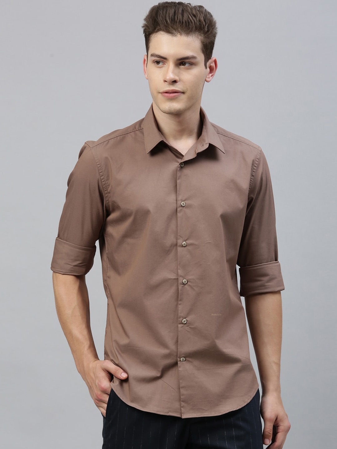 

RARE RABBIT Men Brown Tailored Fit Solid Casual Shirt