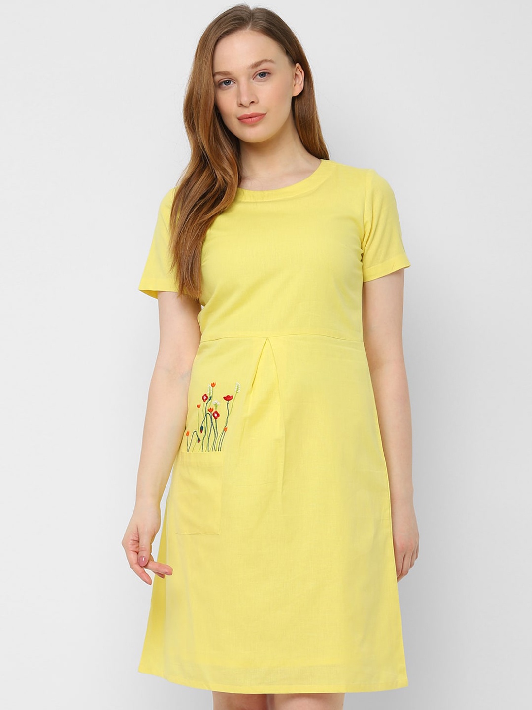 

Allen Solly Woman Yellow & Green Floral Printed Sheath Dress