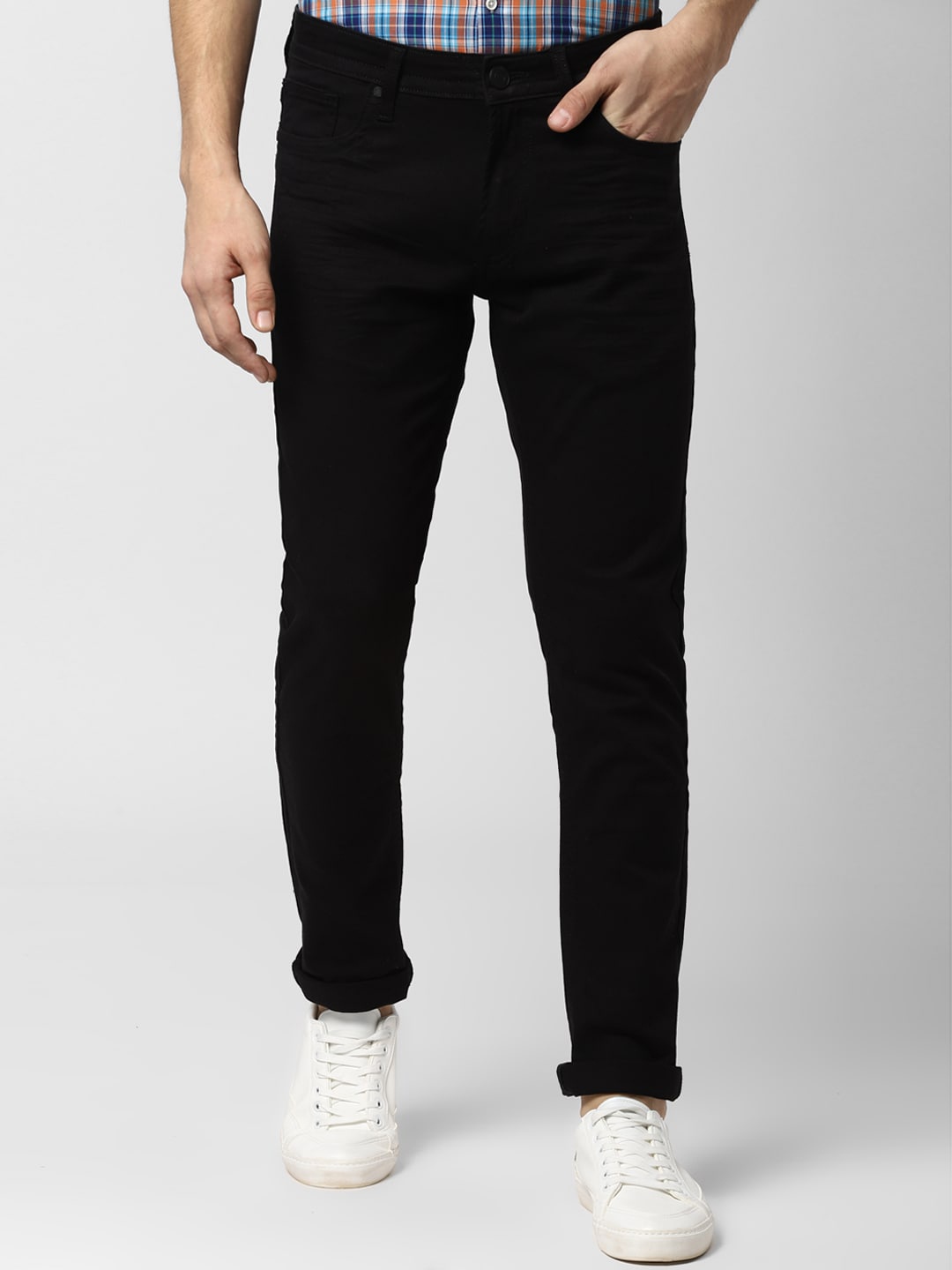 

Peter England Casuals Men Black Slim Fit Mid-Rise Clean Look Jeans