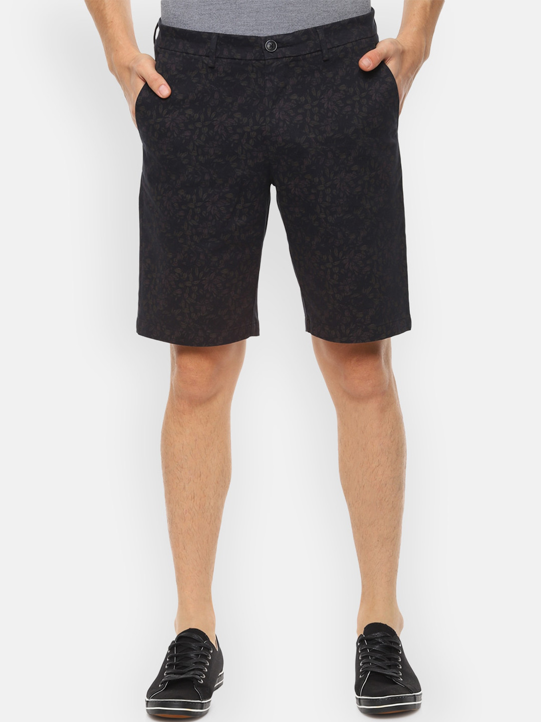 

V Dot Men Black Printed Regular Fit Regular Shorts