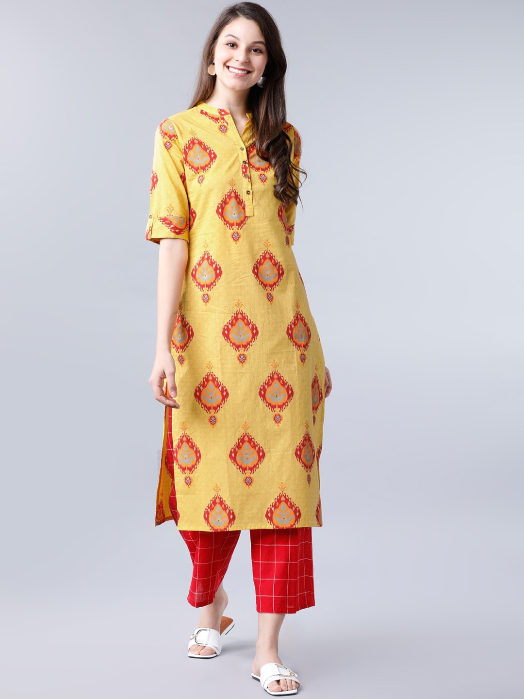 

Vishudh Women Yellow & Red Printed Straight Kurta