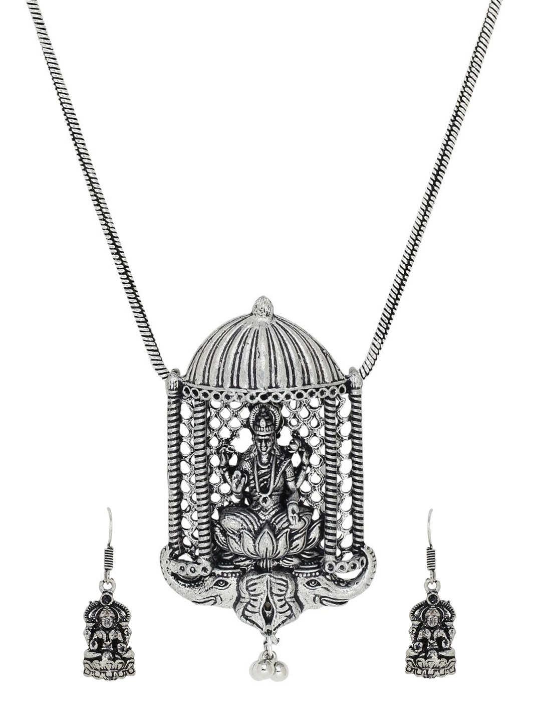 

Traditional Silver-Plated Jewellary Set