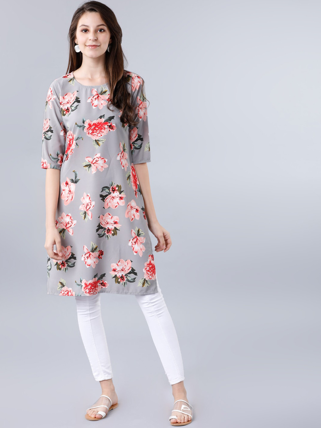 

Vishudh Women Grey & Red Floral Printed Straight Kurta