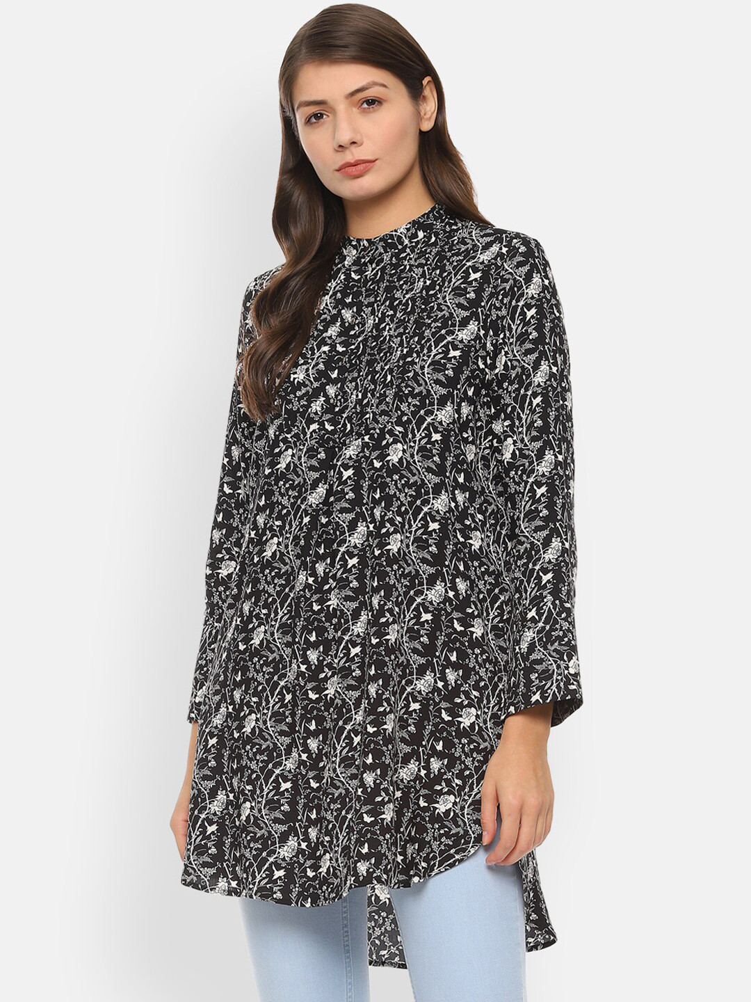 

Van Heusen Woman Black & Off-White Printed Tunic