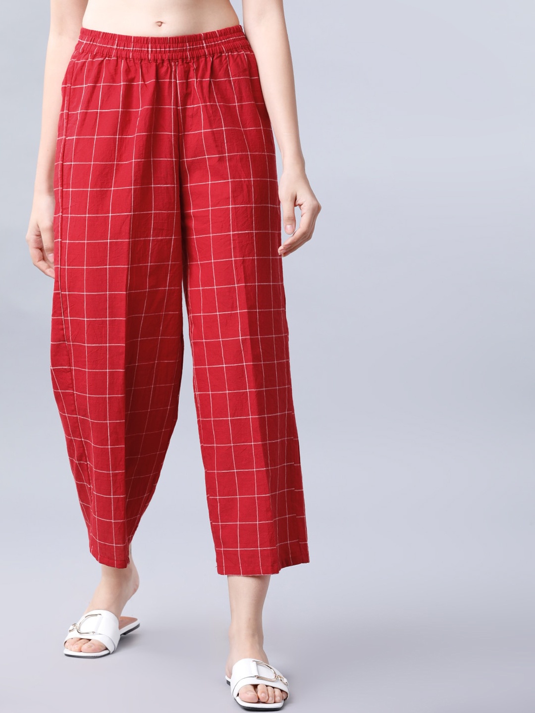 Vishudh Women Red Checked Straight Palazzos