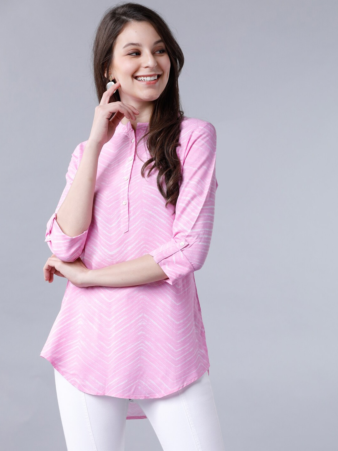 

Vishudh Women Pink & White Printed Tunic