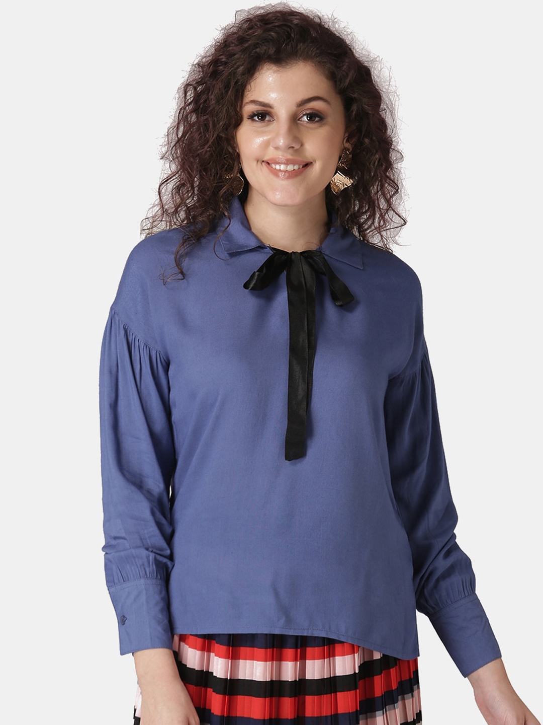 

DIVA WALK EXCLUSIVE Women Blue Solid Tie Up Neck Top