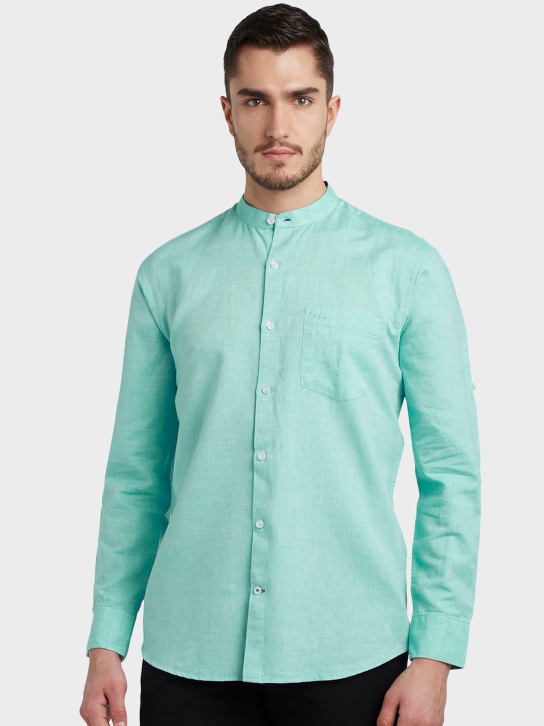 

ColorPlus Men Green Tailored Fit Solid Casual Shirt