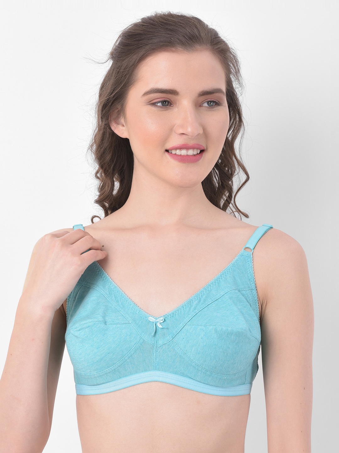 

Clovia Turquoise Blue Solid Non-Wired Non Padded Everyday Bra BR0185P35