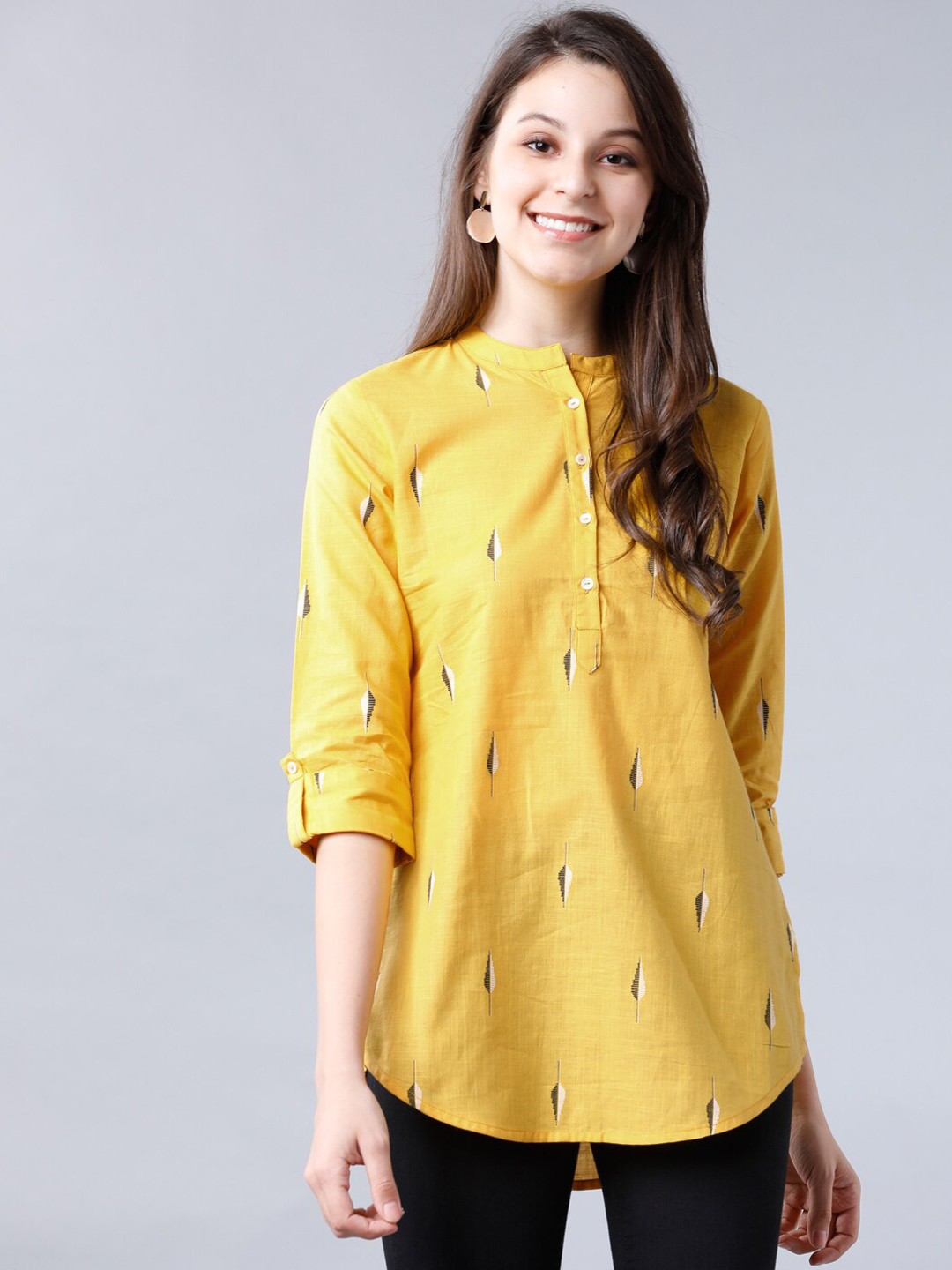 

Vishudh Womens Yellow & Off-White Printed Tunic