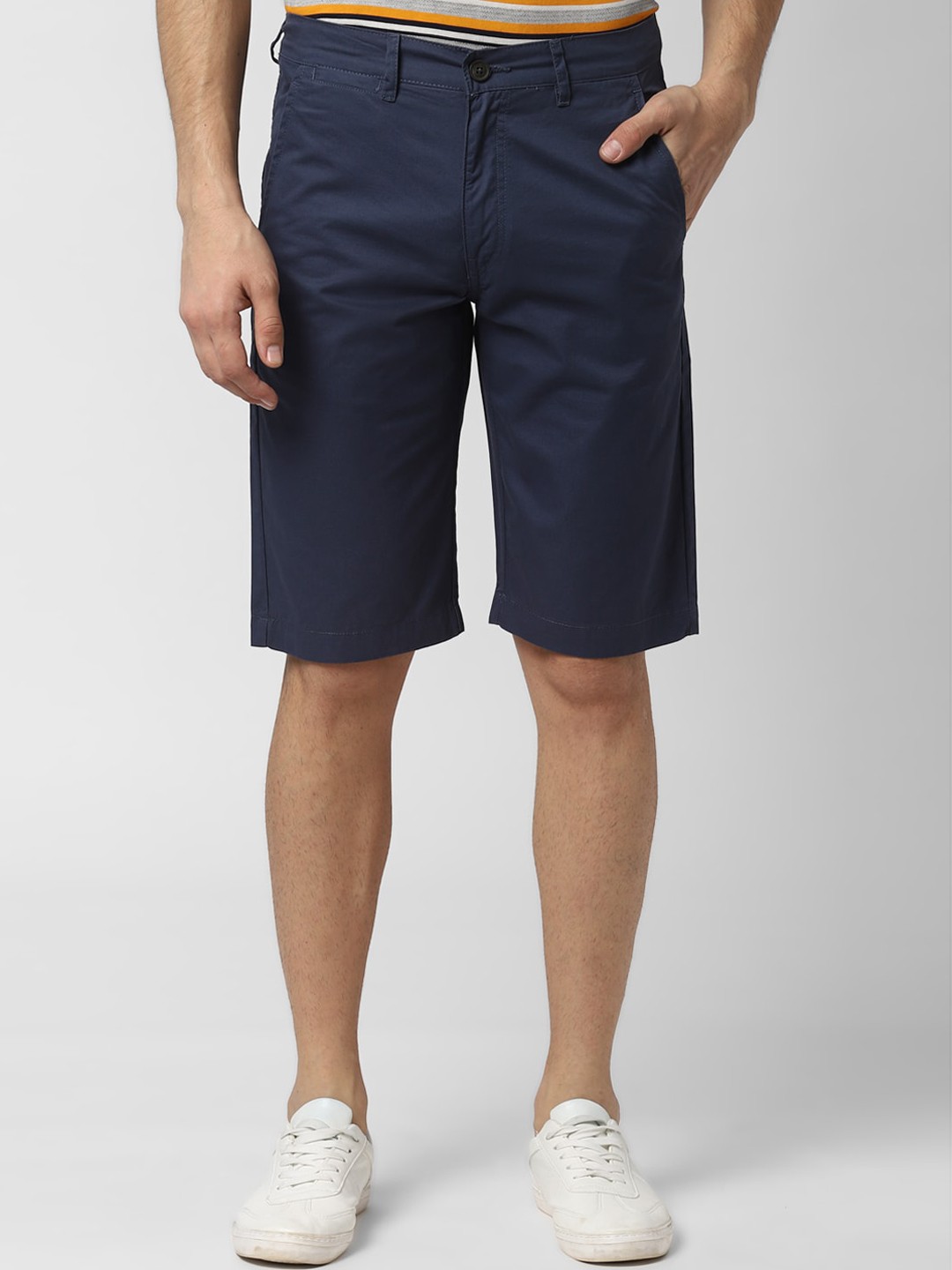 

Peter England Casuals Men Navy Blue Solid Regular Fit Regular Shorts