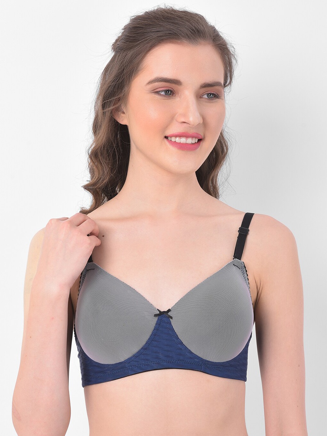 

Clovia Grey & Blue Colourblocked Non-Wired Lightly Padded T-shirt Bra BR1849V0536E