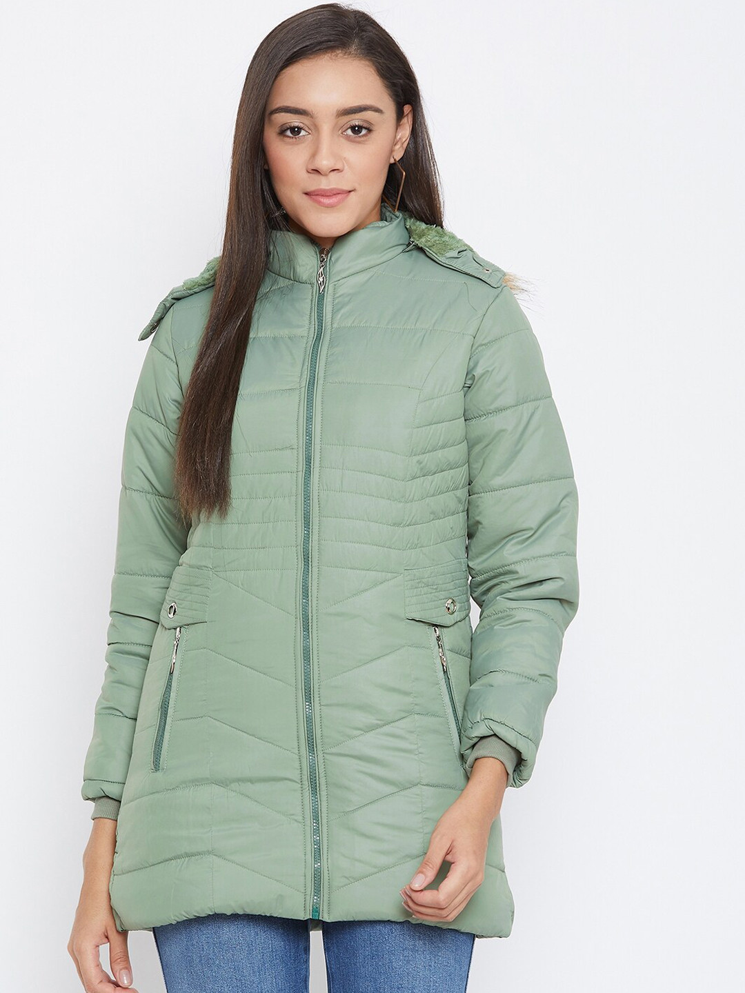

Spirit Women Green Solid Windcheater Padded Jacket