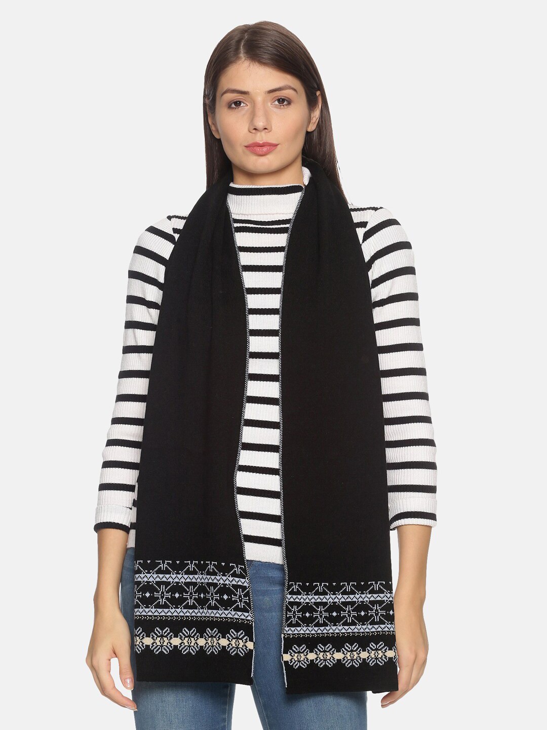 

513 Women Black Solid Mufflers