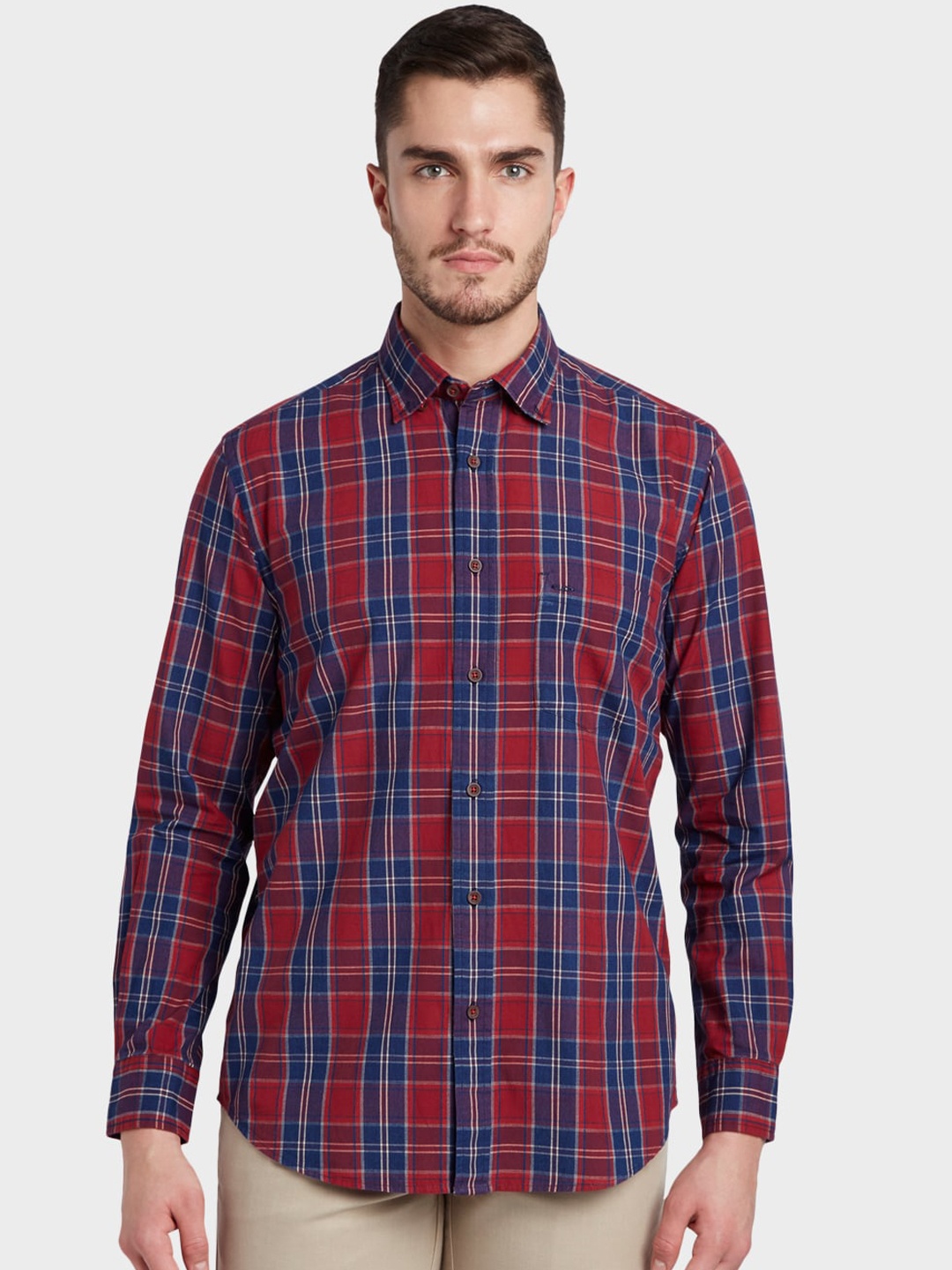

ColorPlus Men Red & Navy Blue Tailored Fit Checked Casual Shirt