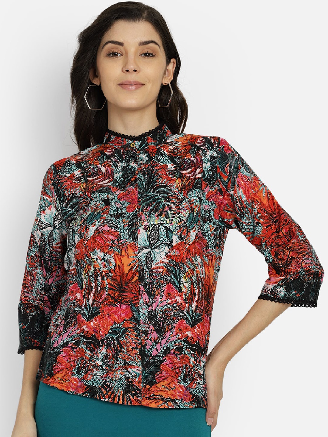 

Yaadleen Women Multicoloured Printed Top, Multi